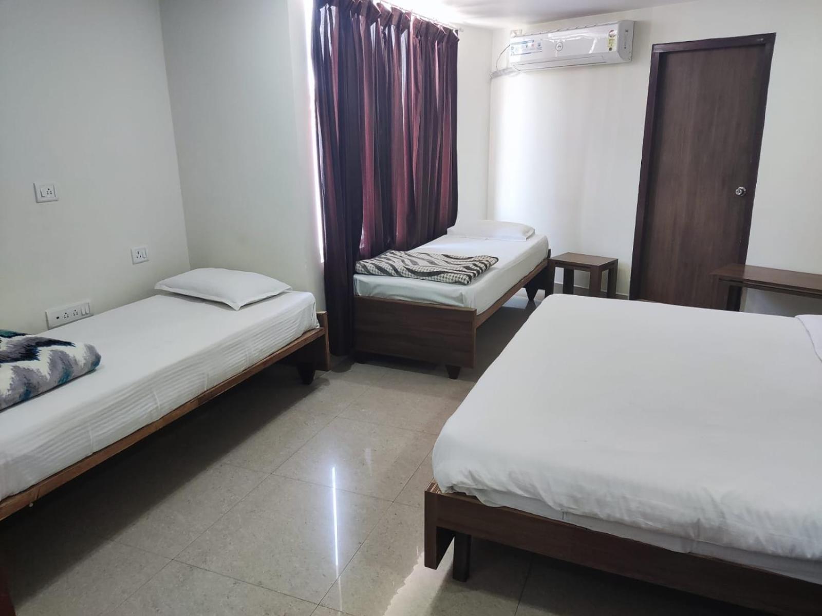 Swagatam Inn, 5 Minutes Walk From Guwahati Railway Station Zewnętrze zdjęcie